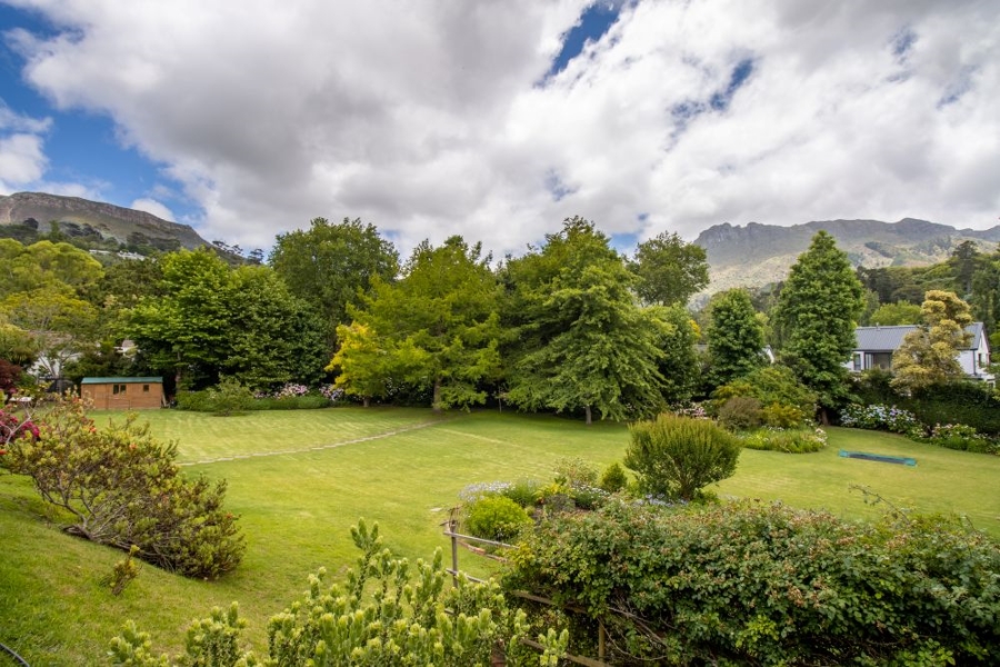 4 Bedroom Property for Sale in Constantia Western Cape